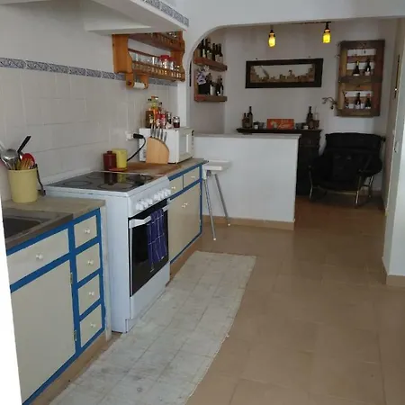 A Portuguesa Konukevi Lagos